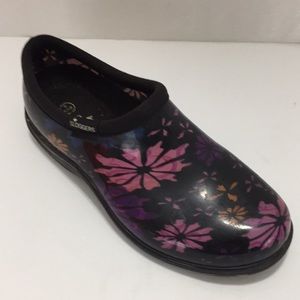 Sloggers  Dark Floral Gardening Clogs  Waterproof Shoes Size 6
